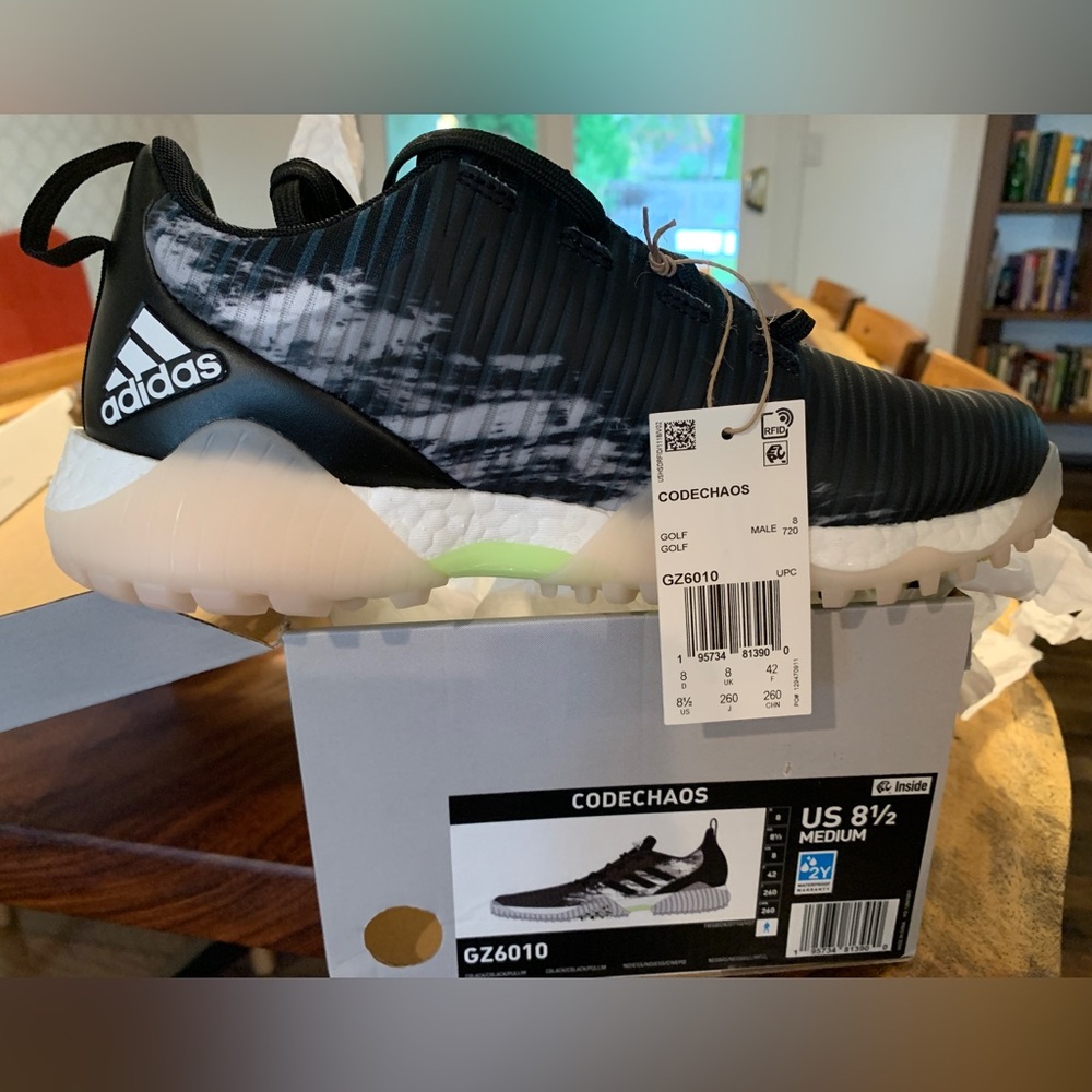 NWT Men’s Golf Shoes - Size 8.5